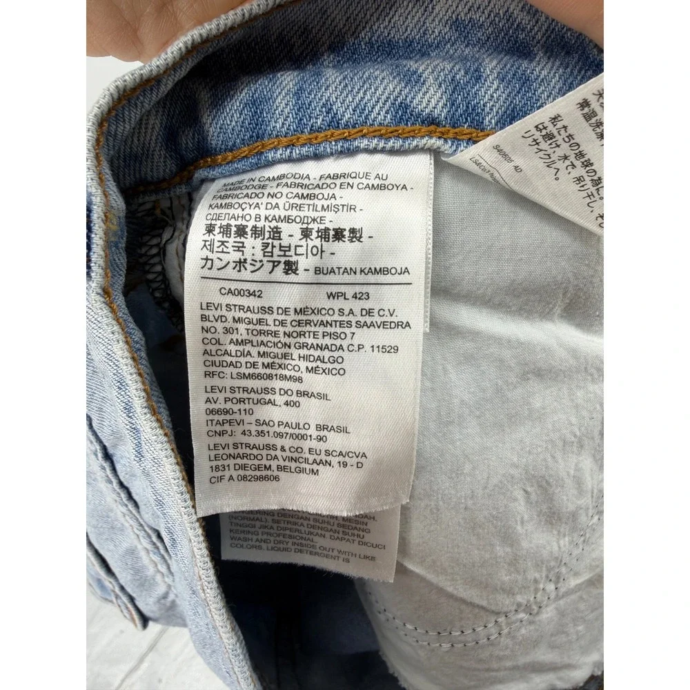 Levi's Balloon Leg Shorts Women 29 Light Wash Denim High Rise Raw Hem 85314-0003